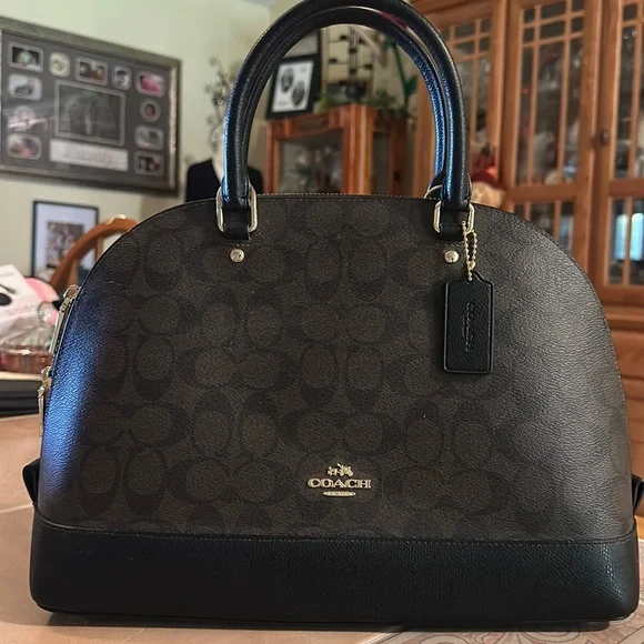 SOLD NWT HOST PICK X 2🎉COACH BAG - Picture 1 of 15